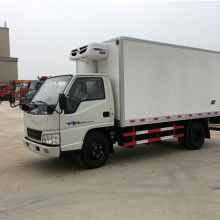 冷藏車 現(xiàn)代冷鏈物流的守護(hù)者