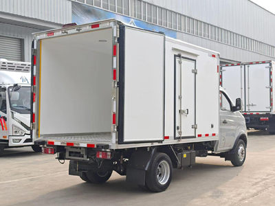 長安跨越王X3 PLUS冷藏車——城市冷鏈運輸的智慧之選